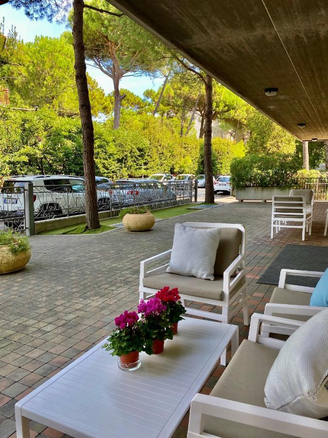 Residence Pineta Verde Milano Marittima Luaran gambar